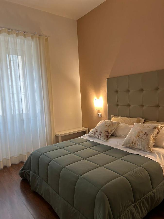 Tiziana'S House Bed and Breakfast Salerno Exteriör bild