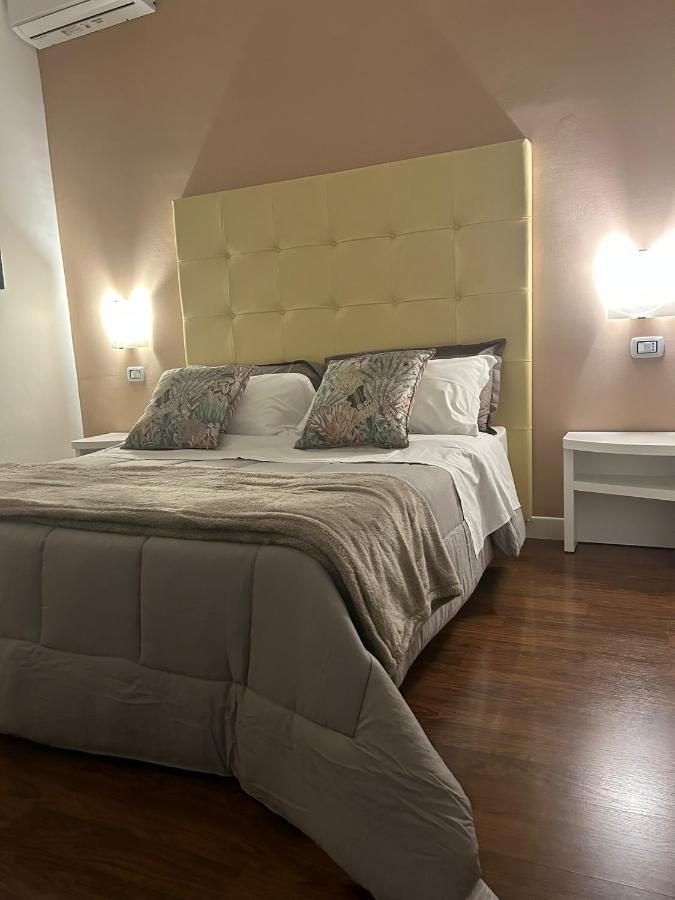 Tiziana'S House Bed and Breakfast Salerno Exteriör bild