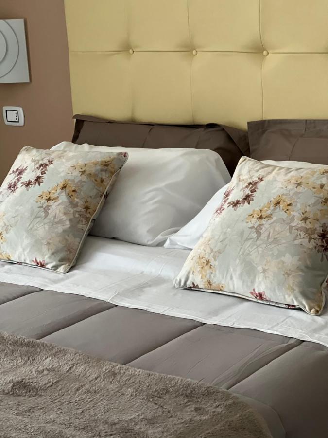 Tiziana'S House Bed and Breakfast Salerno Exteriör bild